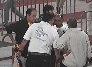 L'�quipe �coute la strat�gie du coach